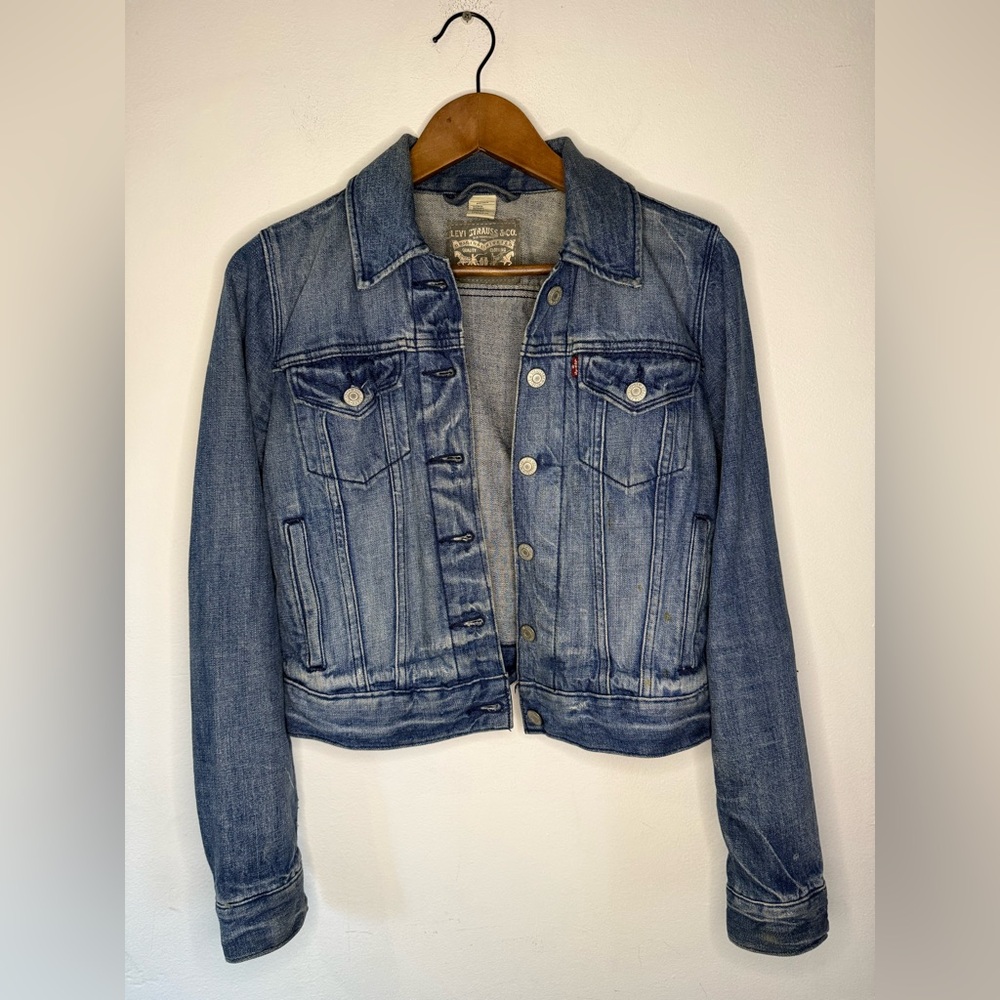 Levi's Indigo Denim Jacket size small